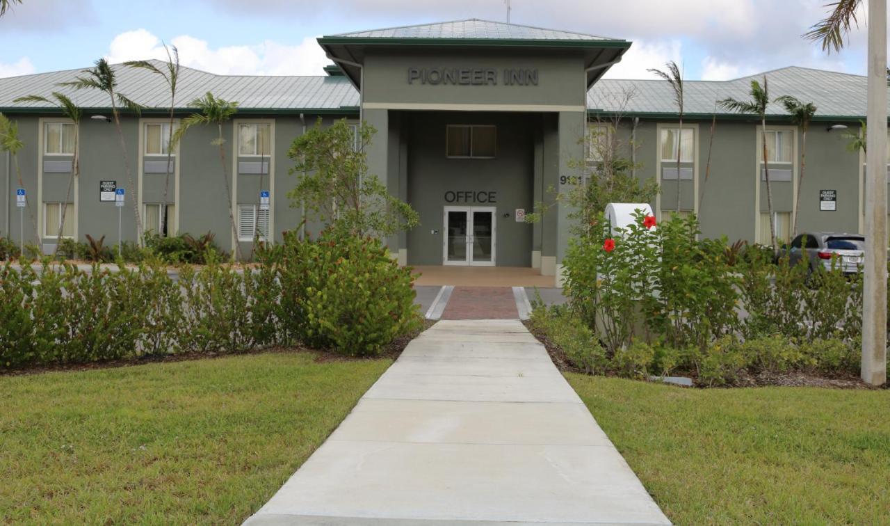 Pioneer Inn Royal Palm Beach Zewnętrze zdjęcie