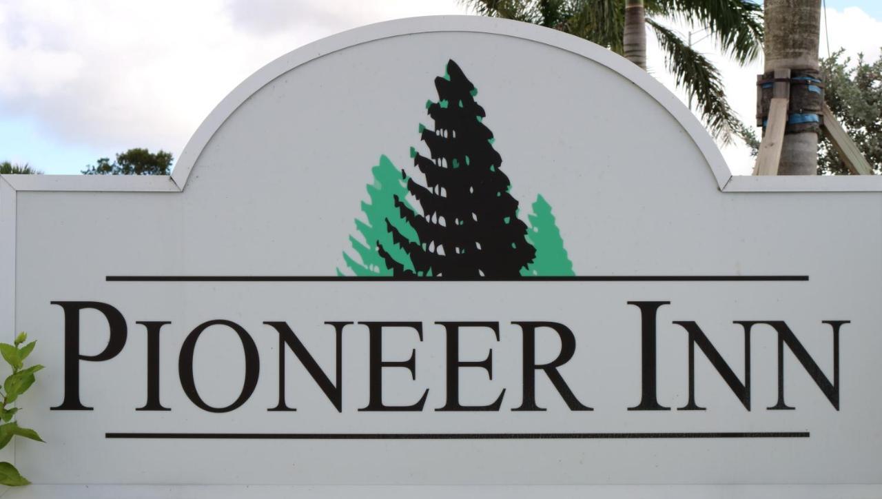 Pioneer Inn Royal Palm Beach Zewnętrze zdjęcie